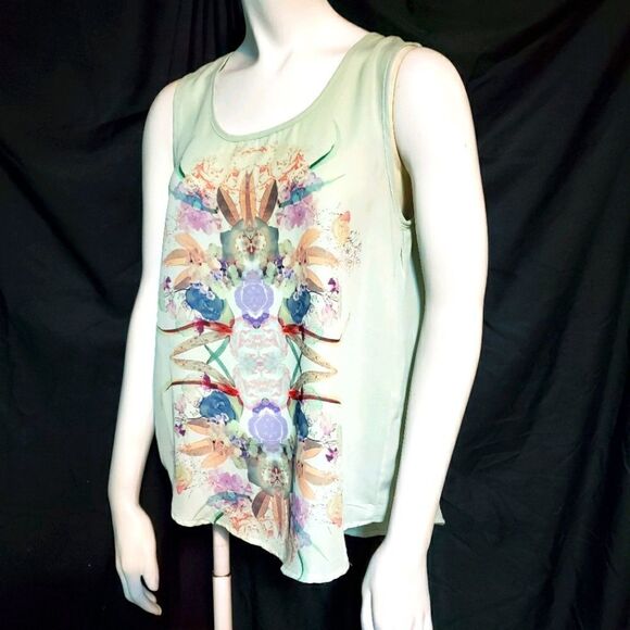 Blu Pepper Green Floral Tank Top (S) - Picture 2 of 6